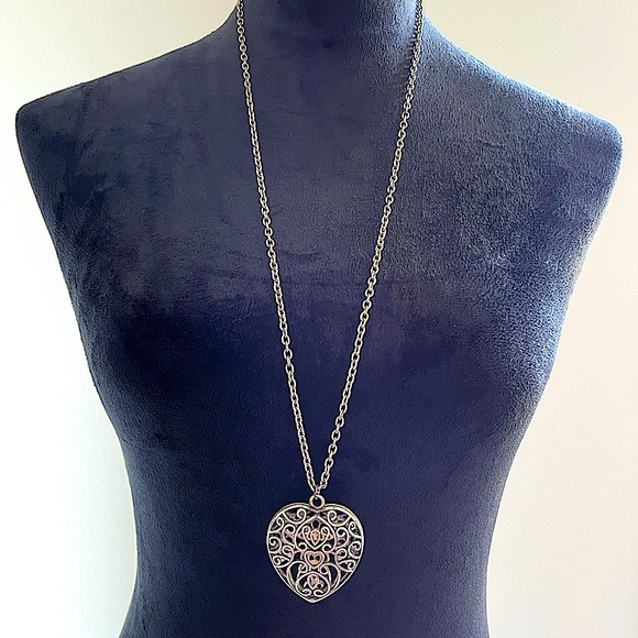 Jewelry - Heart Pendant Necklace